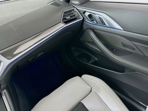 صورة السيارة