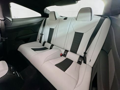 صورة السيارة