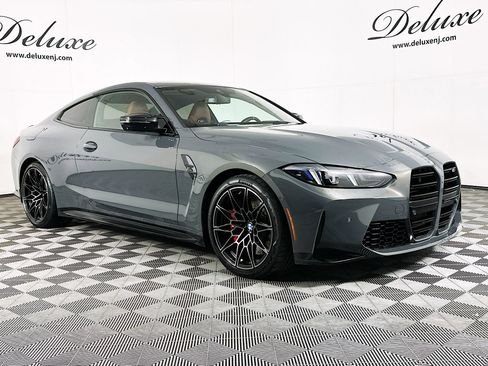 صورة السيارة