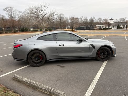 صورة السيارة