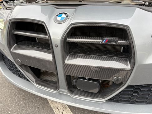 صورة السيارة