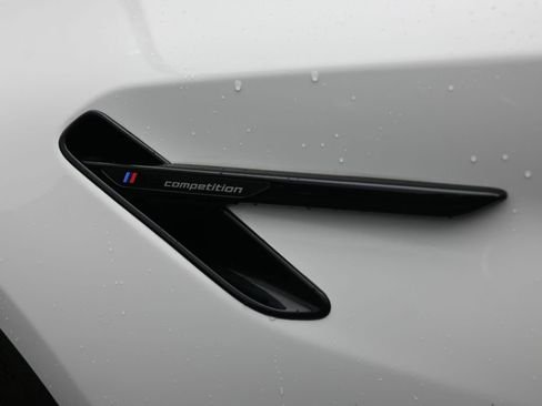 صورة السيارة