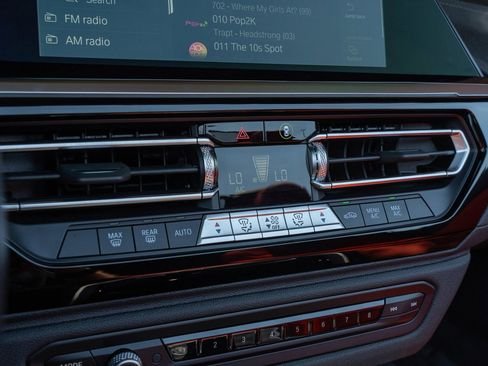 صورة السيارة