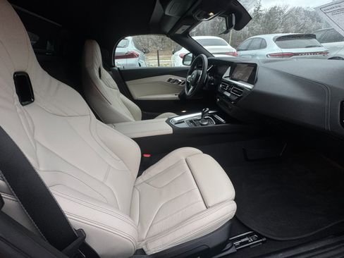 صورة السيارة