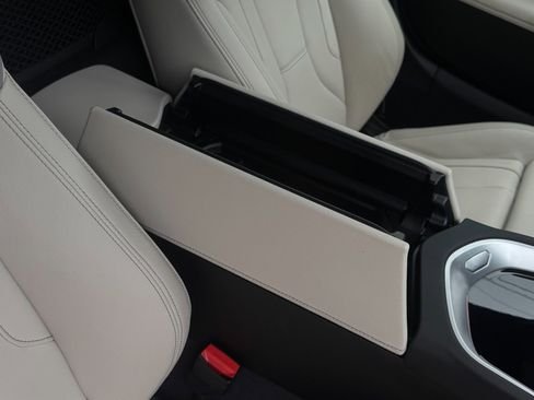 صورة السيارة