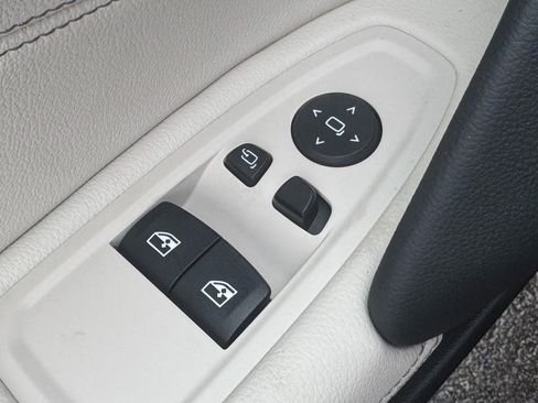 صورة السيارة