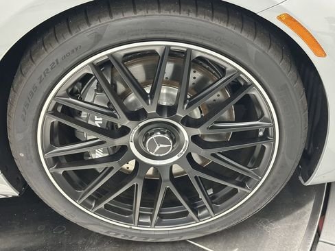 صورة السيارة