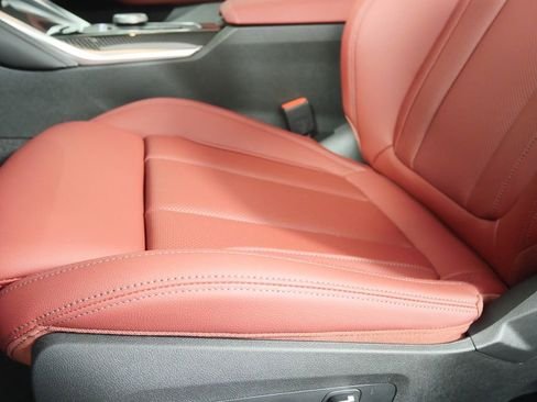 صورة السيارة