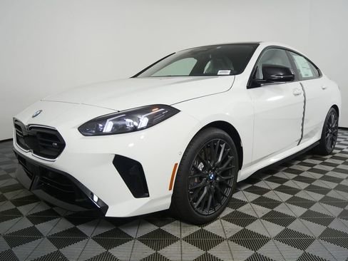 صورة السيارة