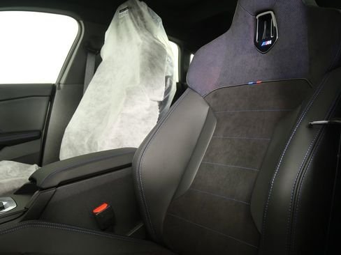 صورة السيارة