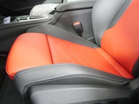 صورة السيارة