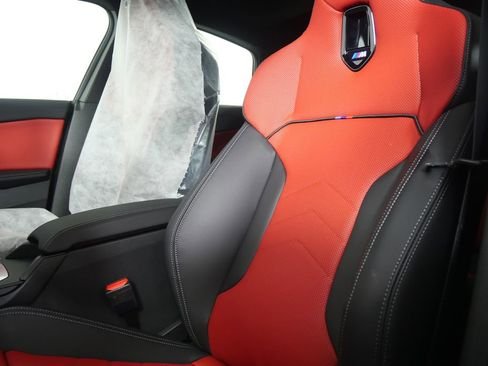 صورة السيارة