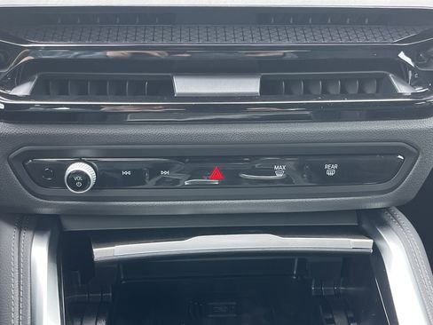 صورة السيارة