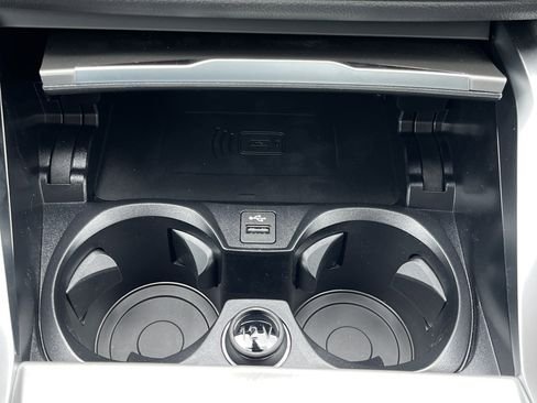 صورة السيارة