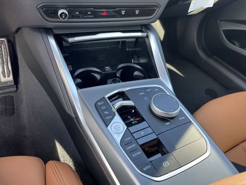 صورة السيارة