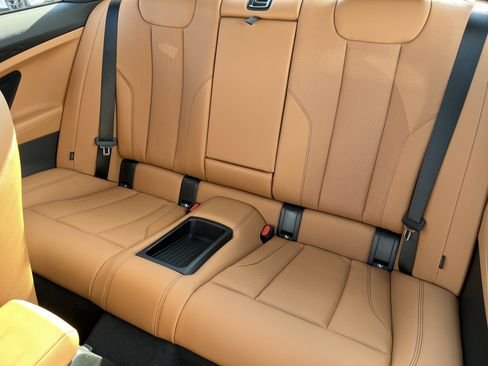 صورة السيارة