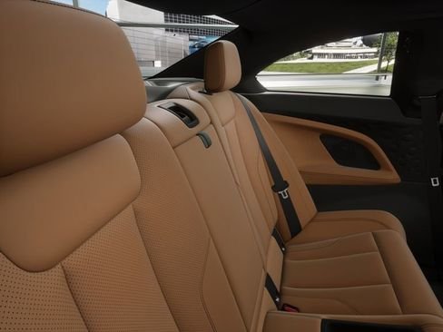 صورة السيارة