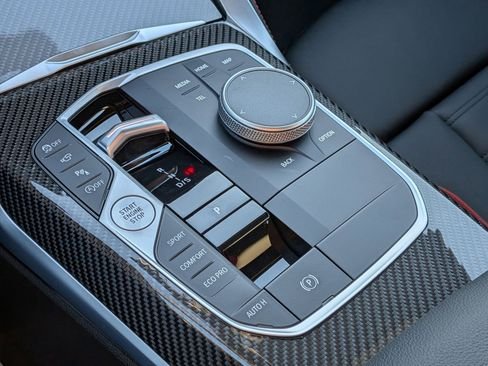 صورة السيارة