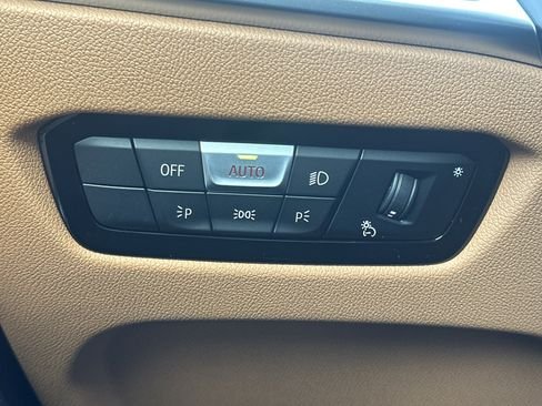 صورة السيارة