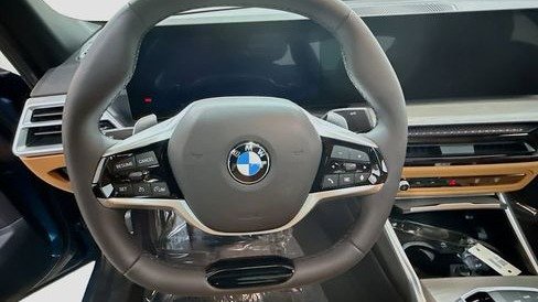 صورة السيارة
