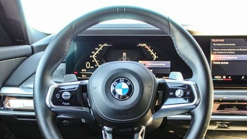 صورة السيارة