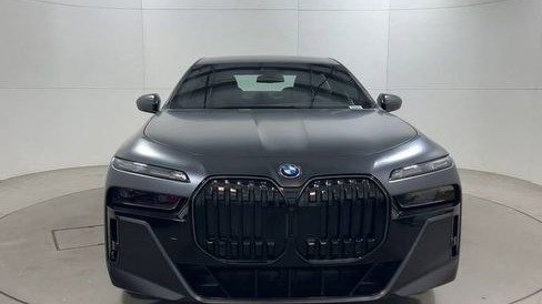 صورة السيارة