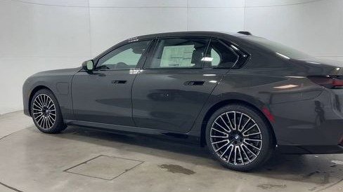 صورة السيارة