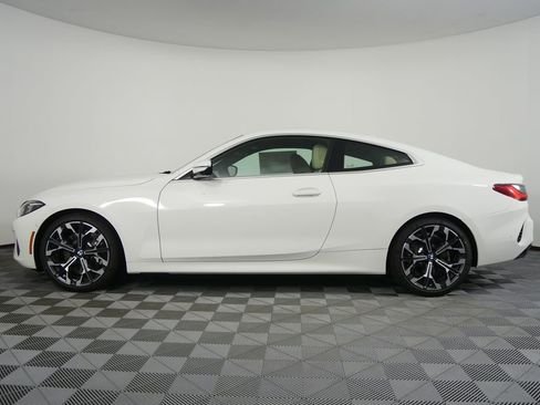 صورة السيارة