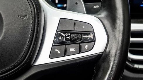 صورة السيارة