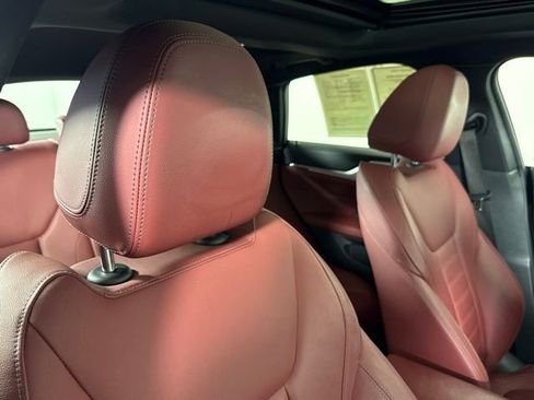 صورة السيارة