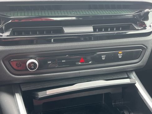 صورة السيارة