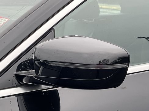 صورة السيارة