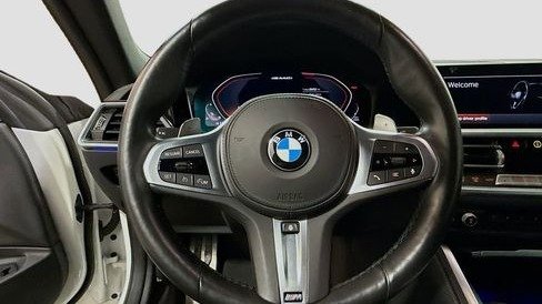 صورة السيارة