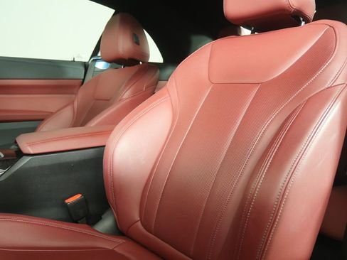 صورة السيارة