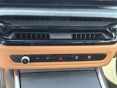 صورة السيارة