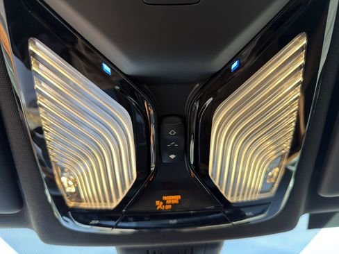 صورة السيارة