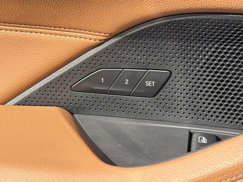 صورة السيارة