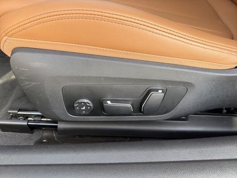 صورة السيارة