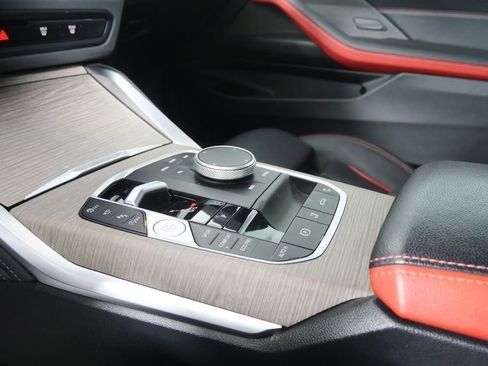 صورة السيارة