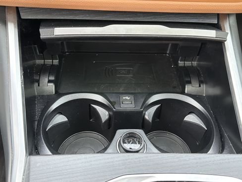 صورة السيارة