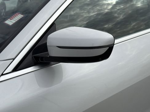 صورة السيارة