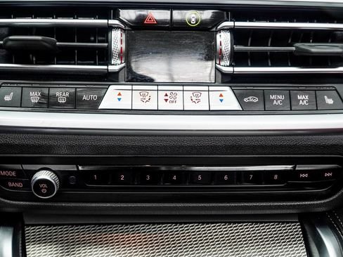 صورة السيارة