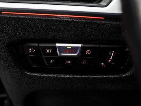 صورة السيارة