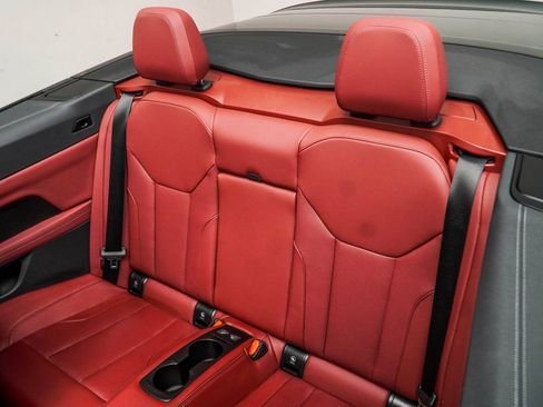 صورة السيارة