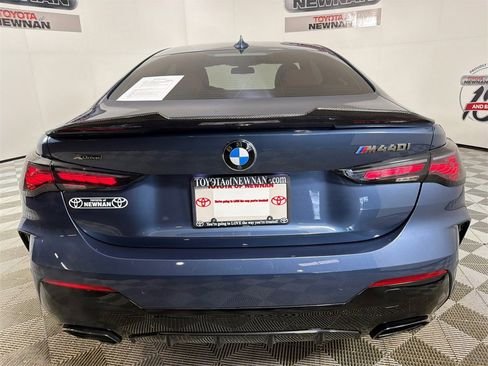 صورة السيارة