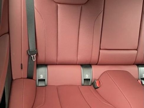 صورة السيارة