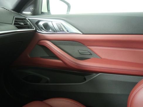 صورة السيارة