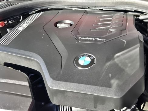 صورة السيارة