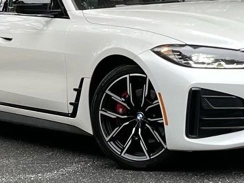 صورة السيارة