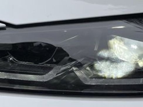 صورة السيارة